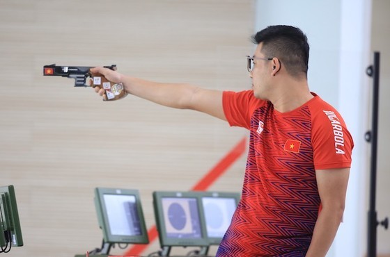 Tuyển bắn súng Việt Nam giành 2 HCV đầu tiên ở giải vô địch Đông Nam Á 2023 - Ảnh 1.
