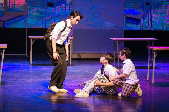  Viên đá ngũ sắc: Vở nhạc kịch lấy cảm hứng từ câu chuyện về hành trình của bé Thiện Nhân - Ảnh 4.