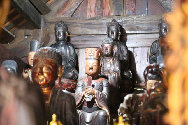 Ngôi chùa ở Nghệ An lưu giữ hơn 200 bản khắc kinh mộc cổ - Ảnh 2.