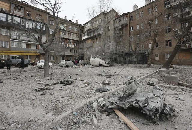 Ukraine hứng 100 cuộc không kích 1 ngày, đệ nhất phu nhân lên tiếng - Ảnh 1.