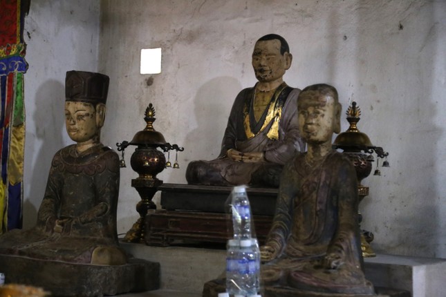 Ngôi chùa ở Nghệ An lưu giữ hơn 200 bản khắc kinh mộc cổ - Ảnh 8.