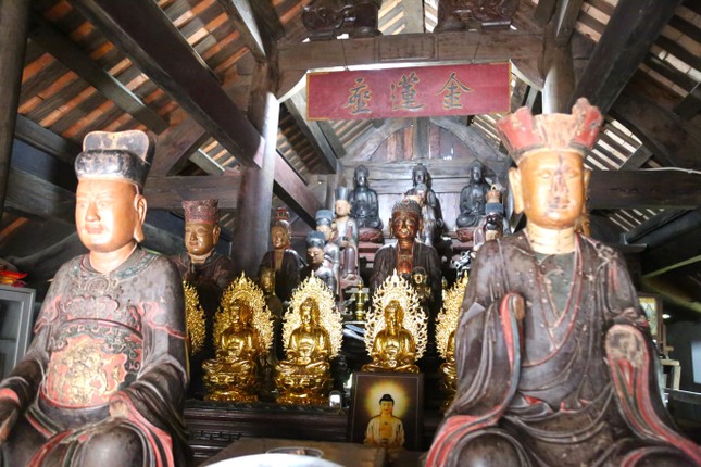 Ngôi chùa ở Nghệ An lưu giữ hơn 200 bản khắc kinh mộc cổ - Ảnh 4.