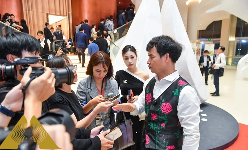 Nghệ sĩ Xuân Bắc: Được dự Gala Human Act Prize 2023 tôi thích lắm, chương trình này cần được nhân rộng - Ảnh 2.