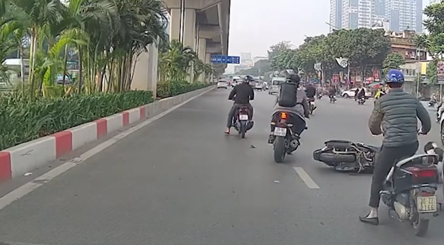 Vụ nam thanh niên đi xe phân khối lớn gây tai nạn rồi bỏ đi: Vi phạm nghiêm trọng đạo đức xã hội - Ảnh 2.