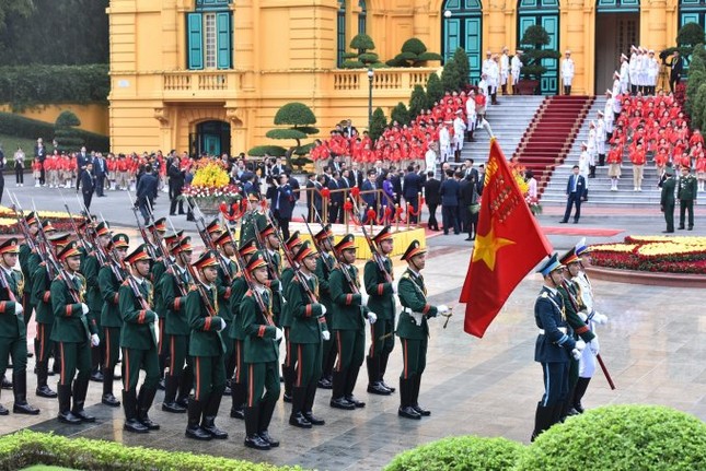 Tổng Bí thư Nguyễn Phú Trọng chủ trì lễ đón Tổng Bí thư, Chủ tịch Trung Quốc Tập Cận Bình - Ảnh 17. Tổng Bí thư Nguyễn Phú Trọng chủ trì lễ đón Tổng Bí thư, Chủ tịch Trung Quốc Tập Cận Bình - Ảnh 17.