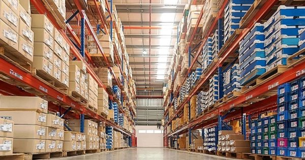 Một đại gia điện máy sở hữu một loạt bất động sản đắc địa bị ngân hàng thông báo siết nợ - Ảnh 1. Một đại gia điện máy sở hữu một loạt bất động sản đắc địa bị ngân hàng thông báo siết nợ - Ảnh 1.