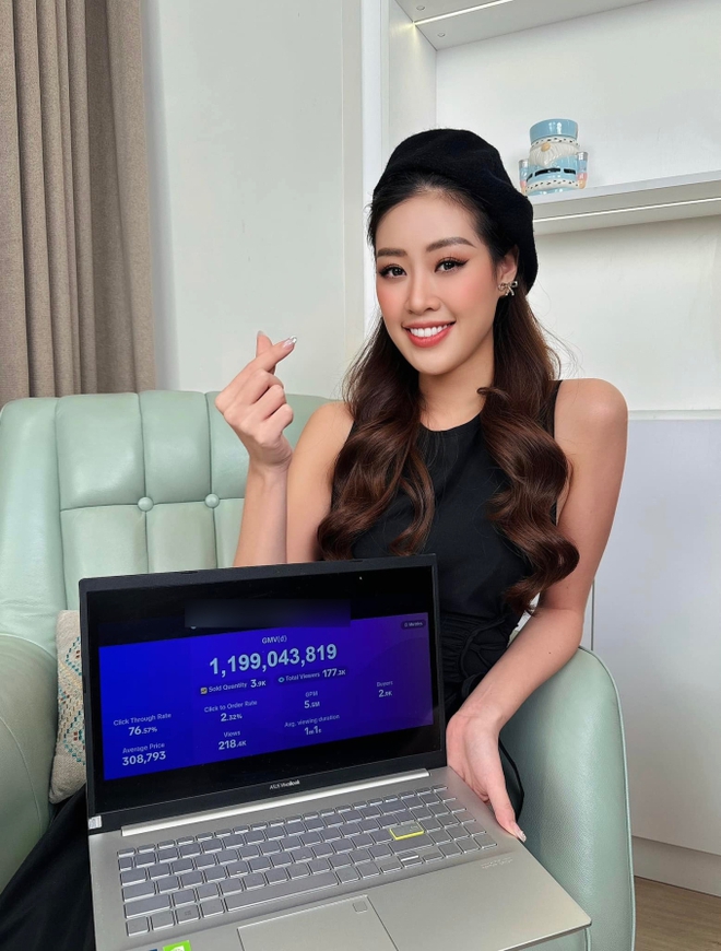1 Hoa hậu Vbiz chốt đơn doanh thu gần 1,2 tỷ sau 3 tiếng livestream b&aacute;n h&agrave;ng, loạt th&agrave;nh t&iacute;ch trước c&ograve;n bất ngờ hơn - Ảnh 1.