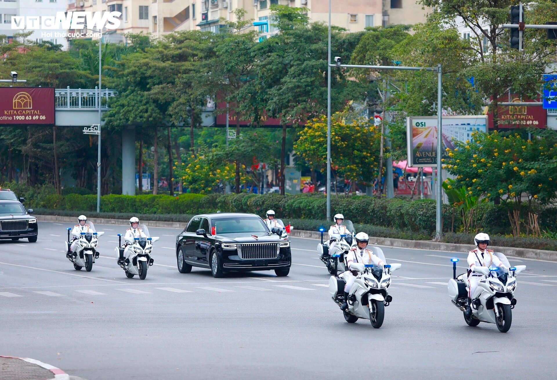 Tổng Bí thư, Chủ tịch Trung Quốc Tập Cận Bình đến Hà Nội - Ảnh 11. Tổng Bí thư, Chủ tịch Trung Quốc Tập Cận Bình đến Hà Nội - Ảnh 11.