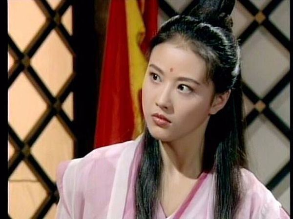 Xem Châu Hải My diễn Chu Chỉ Nhược, Kim Dung đã làm một điều khó tin với cái kết của Ỷ Thiên Đồ Long ký - Ảnh 3.