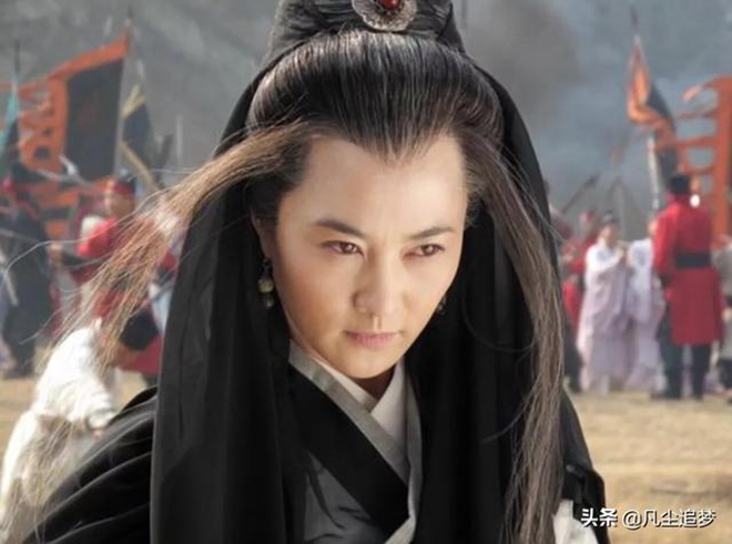 Xem Châu Hải My diễn Chu Chỉ Nhược, Kim Dung đã làm một điều khó tin với cái kết của Ỷ Thiên Đồ Long ký - Ảnh 2.