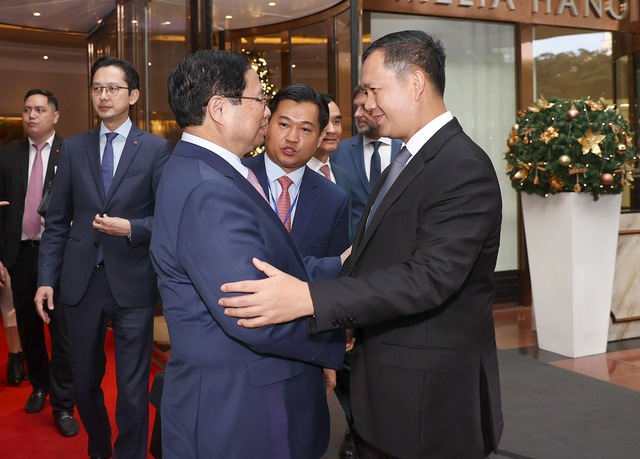 Thủ tướng Phạm Minh Chính tặng Thủ tướng Campuchia sách của Tổng Bí thư Nguyễn Phú Trọng - Ảnh 5.