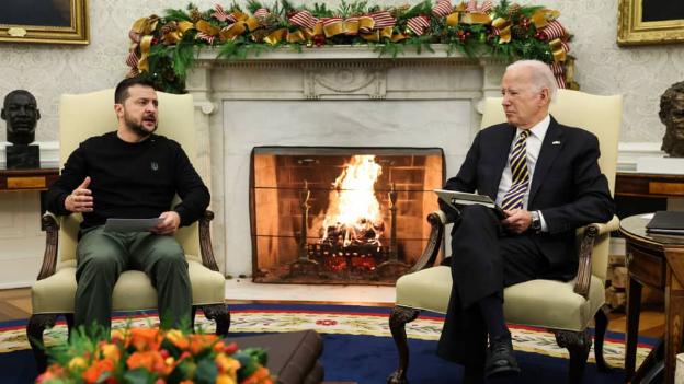Tổng thống Ukraine rời Mỹ, Tổng thống Biden cảnh báo nóng - Ảnh 1.