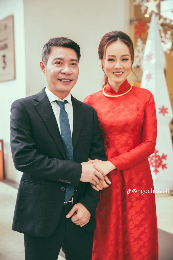 Bà xã kém 15 tuổi của NS Công Lý hé lộ loạt ảnh cưới, mong muốn điều này sau 3 năm kết hôn - Ảnh 5.