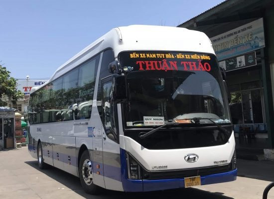 “Bà trùm” vận tải, BĐS Thuận Thảo trước khi bị đình chỉ giao dịch: Loạt khu du lịch, khách sạn 5 sao bị phát mãi, đại hạ giá vẫn “ế”, cổ phiếu chỉ còn 300 đồng/cp - Ảnh 1.