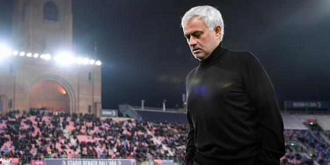 Roma thua bạc nhược, Mourinho dọa chia tay - Ảnh 1.