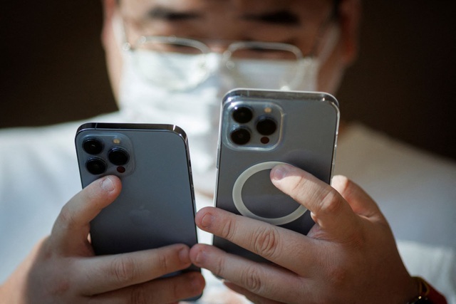 Trung Quốc mở rộng lệnh cấm sử dụng iPhone ở cơ quan nhà nước trên nhiều địa phương - Ảnh 1.