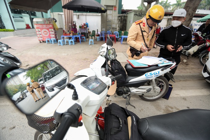 Công an Hà Nội đồng loạt ra quân tấn công trấn áp tội phạm dịp Tết Nguyên đán Giáp Thìn 2024 - Ảnh 11.