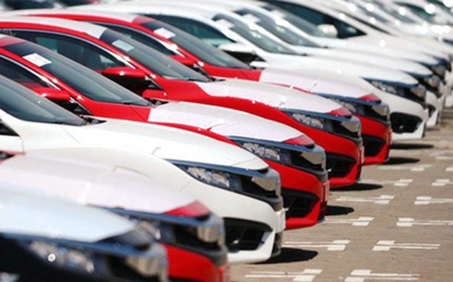 Việt Nam chi hơn 2,6 tỷ USD để nhập khẩu gần 111.300 chiếc ô tô trong 11 tháng - Ảnh 1.