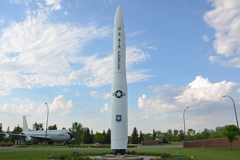 Tên lửa thay thế Minuteman III vấp đá tảng - Ảnh 2.