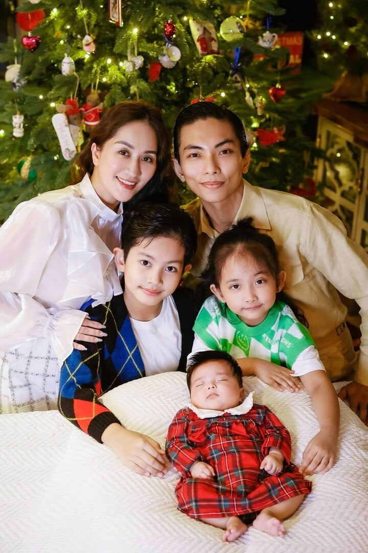 Phan Hiển tiết lộ tâm lý Khánh Thi 'bất ổn' sau khi sinh con thứ 3- Ảnh 2.