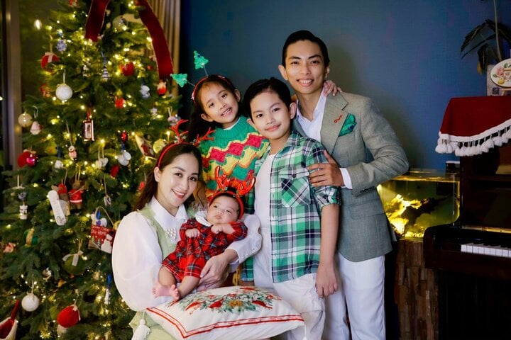 Phan Hiển tiết lộ tâm lý Khánh Thi 'bất ổn' sau khi sinh con thứ 3- Ảnh 1.