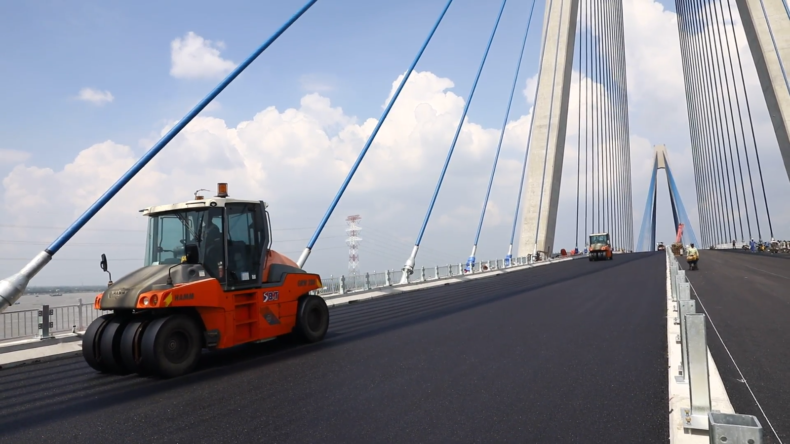 Ngắm cây cầu hơn 5.000 tỷ 'made by Vietnam 100%' trước ngày về đích: Tự hào nội lực kỹ sư Việt- Ảnh 10.