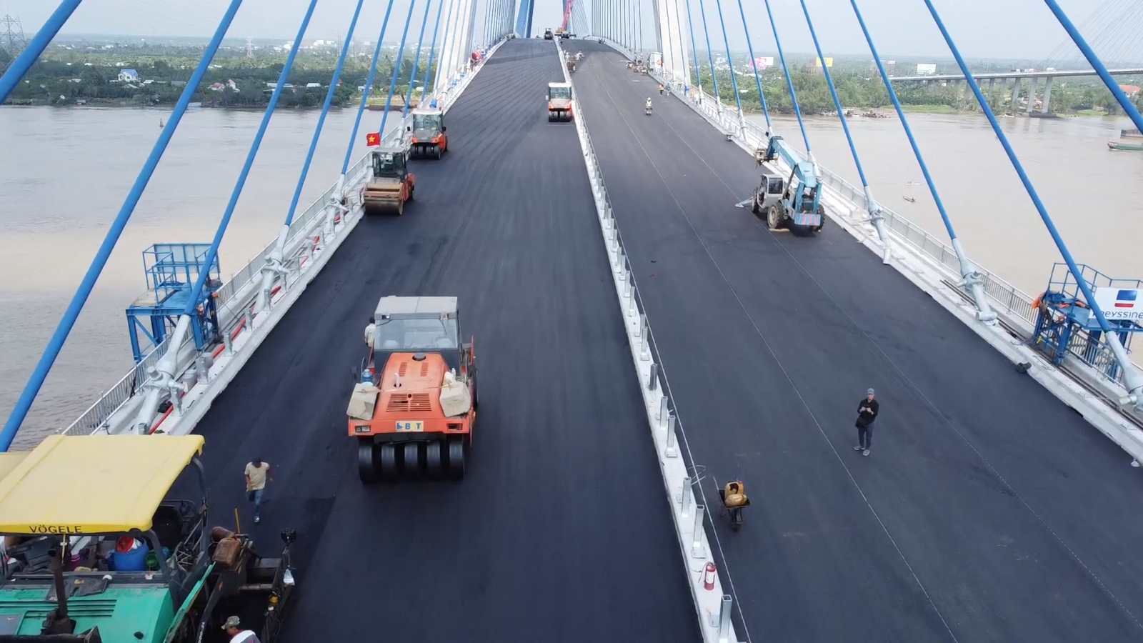 Ngắm cây cầu hơn 5.000 tỷ 'made by Vietnam 100%' trước ngày về đích: Tự hào nội lực kỹ sư Việt- Ảnh 6.