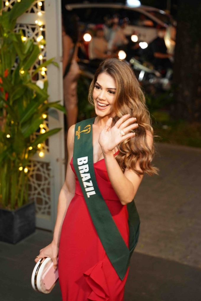 Dàn mỹ nhân Miss Earth 2023 ăn Noel sớm tại nhà hàng chuẩn Michelin Selected ở TP. HCM- Ảnh 1.