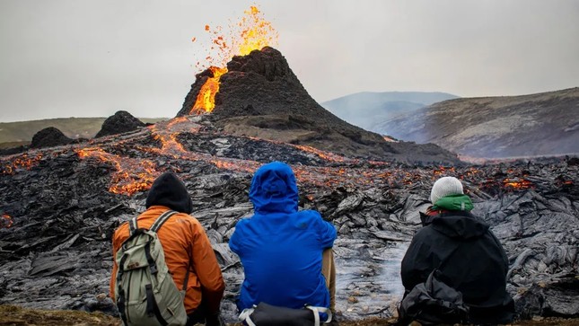 Những bức ảnh kinh hoàng về núi lửa phun trào tại Iceland- Ảnh 5.