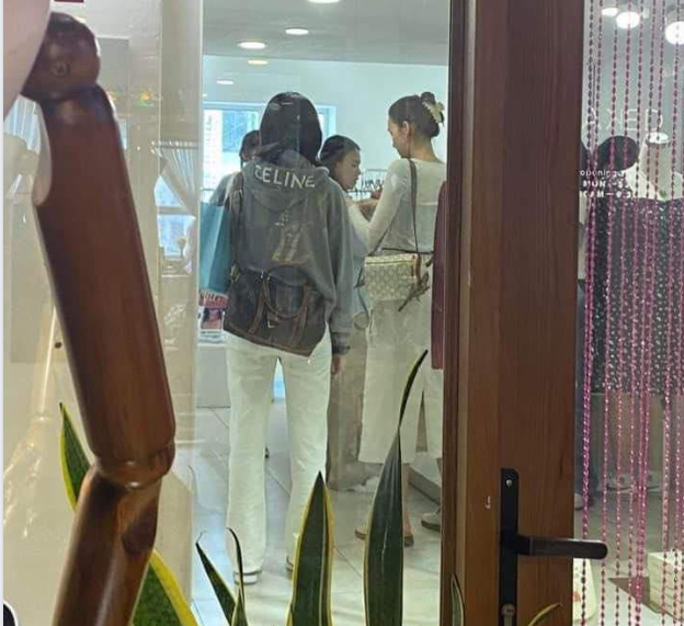 Cô gái sững sờ khi thấy người Thái Lan thích thương hiệu thời trang nội địa của Việt Nam nhiều thế nào, dù giá bán cao gấp 4 lần- Ảnh 7.