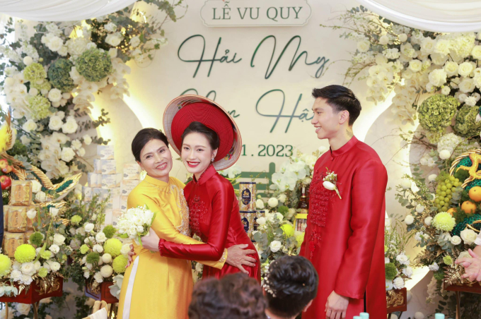 Những cặp mẹ chồng - nàng dâu nổi tiếng làng bóng đá Việt: Doãn Hải My, Chu Thanh Huyền đều được mẹ chồng quý mến nhờ một bí quyết- Ảnh 2.