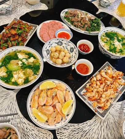 Loạt mâm cơm nhà Phương Oanh nấu cho Shark Bình gây bão: Hé lộ lý do đàn ông thành đạt thích vợ giỏi bếp núc- Ảnh 3.