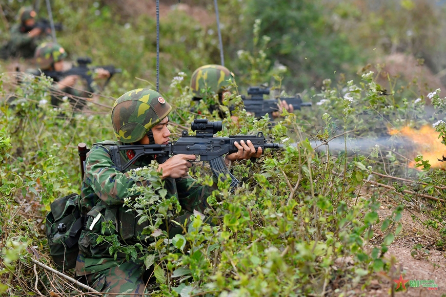 Thủ tướng biểu dương Quân đoàn 12 hoàn thành xuất sắc nhiệm vụ cuộc diễn tập có bắn đạn thật- Ảnh 19.