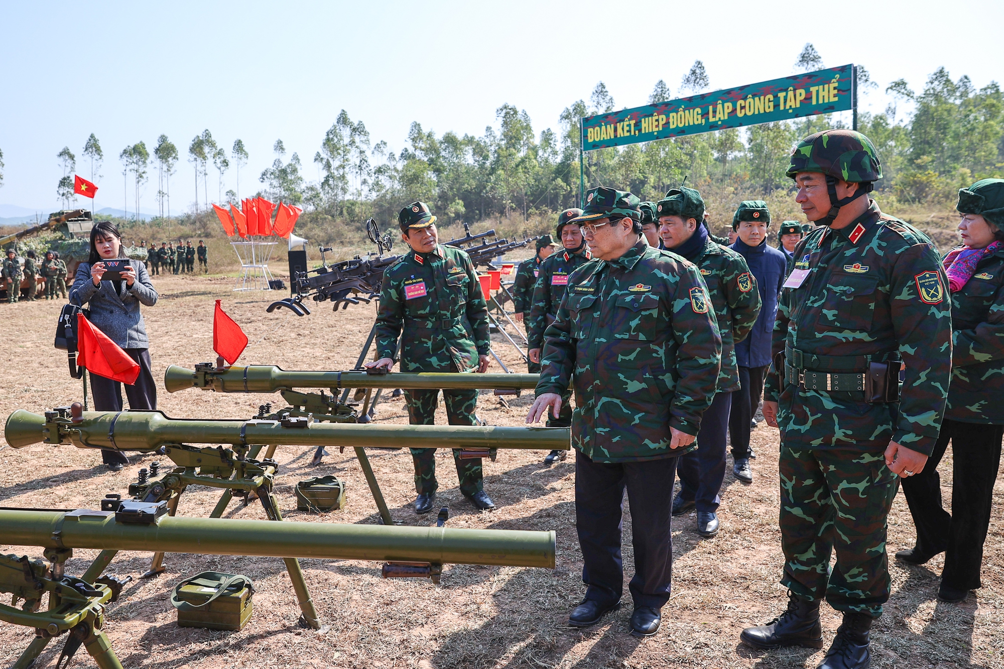 Thủ tướng Chính phủ: Quân đoàn 12 xứng đáng là đơn vị chủ lực cơ động chiến lược của QĐND Việt Nam- Ảnh 8.