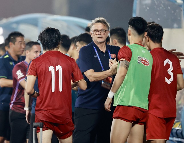 Asian Cup 2023 thay đổi điều lệ, HLV Troussier có thêm lựa chọn cho tuyển Việt Nam- Ảnh 1.