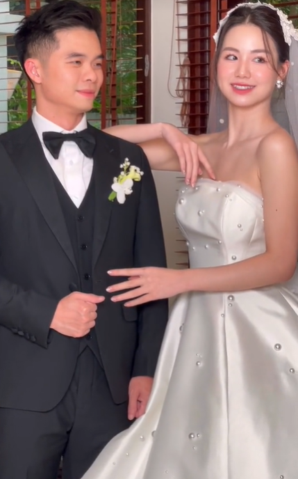 Cô dâu hot nhất MXH vừa tổ chức đám cưới tại resort ở Đà Nẵng: Choáng ngợp với quy mô, chú rể quẩy cực sung- Ảnh 7.