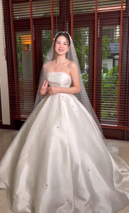 Cô dâu hot nhất MXH vừa tổ chức đám cưới tại resort ở Đà Nẵng: Choáng ngợp với quy mô, chú rể quẩy cực sung- Ảnh 6.