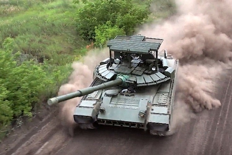 Ưu điểm vượt trội của xe tăng T-80 với động cơ 1.500 mã lực được nêu tên- Ảnh 2.