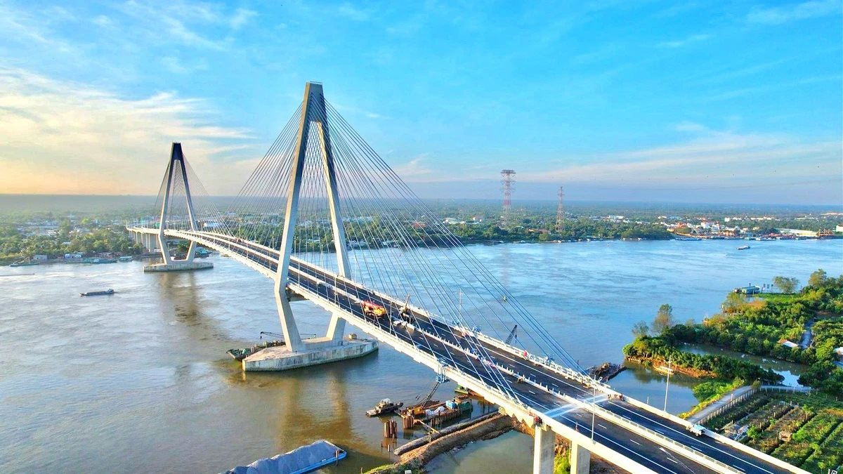 DN đứng sau cây cầu dây văng 5.000 tỷ hoàn toàn làm bởi người Việt Nam, Thủ tướng từng thị sát 5 lần- Ảnh 1.