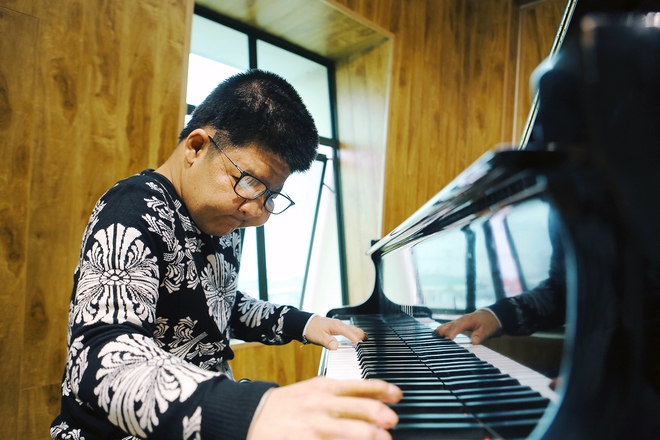 Tuổi 21 của con trai Nghệ sĩ Quốc Tuấn: “Bé” Bôm ngày nào đã bước vào kỳ thi quan trọng ở Học Viện Âm nhạc- Ảnh 11.