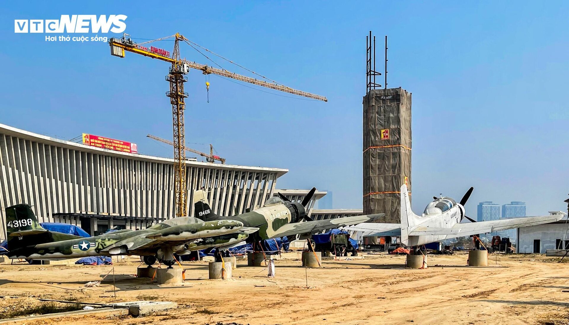 Dự án Bảo tàng Lịch sử Quân sự Việt Nam 2.500 tỷ đồng nhìn từ flycam- Ảnh 12.