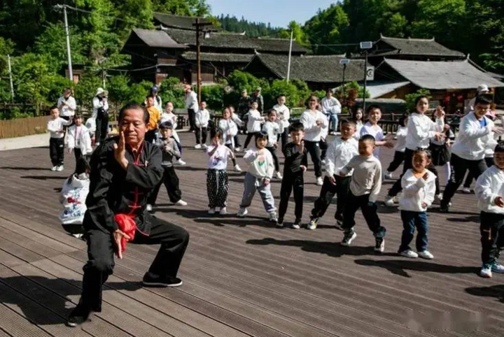 Làng kungfu ở Trung Quốc: Ẩn mình trăm năm trên núi luyện công- Ảnh 10.