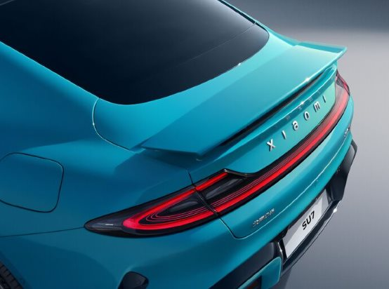 Xiaomi chính thức trình làng xe điện đầu tiên SU7: Mệnh danh ‘quái vật' hiệu suất, tham vọng trở thành Porsche hoặc Tesla Trung Quốc- Ảnh 3.