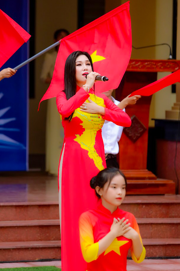 Kavie Trần ra MV dịp năm mới 2024- Ảnh 2.