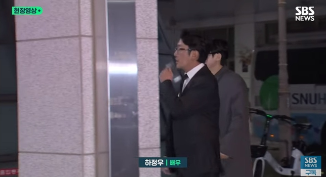 Nửa showbiz đổ bộ 3 ngày tang lễ Lee Sun Kyun: Bộ trưởng và IU âm thầm, Gong Yoo cùng dàn siêu sao túc trực- Ảnh 18.
