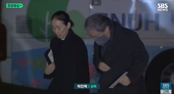 Nửa showbiz đổ bộ 3 ngày tang lễ Lee Sun Kyun: Bộ trưởng và IU âm thầm, Gong Yoo cùng dàn siêu sao túc trực- Ảnh 19.
