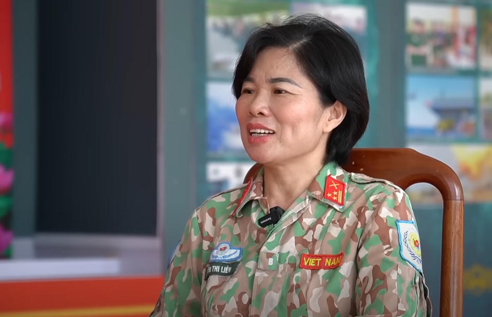 Nữ chiến sĩ Việt gìn giữ hòa bình tại châu Phi: "Khi gặp hiểm nguy, cờ Việt Nam là bùa hộ mệnh"- Ảnh 1.