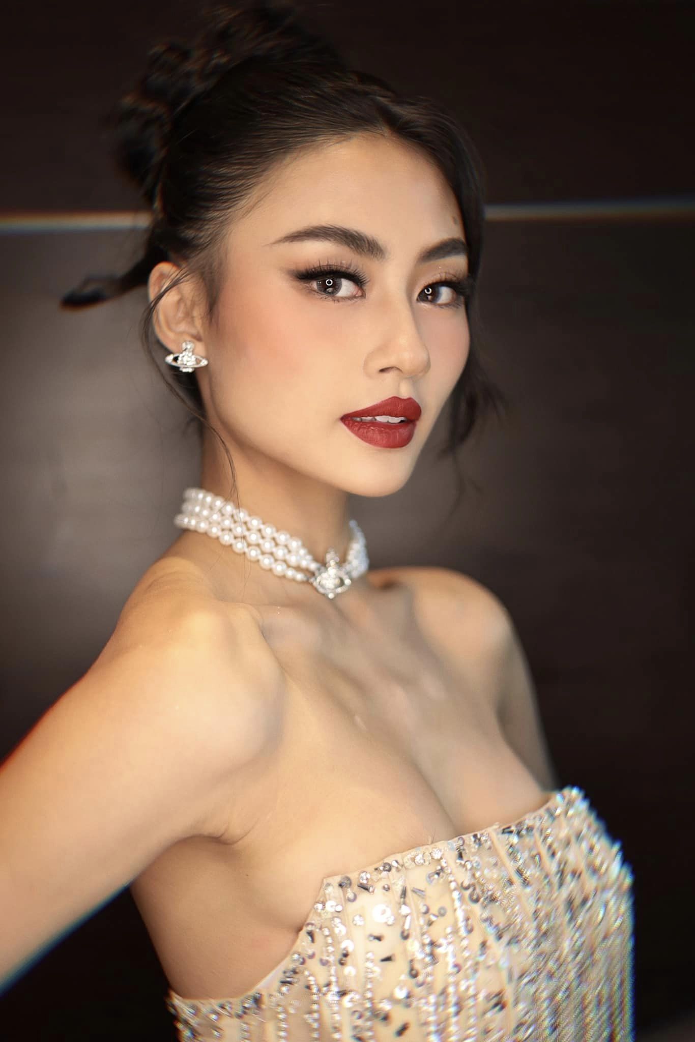 Tân Hoa hậu Hoàn vũ Việt Nam sinh năm 2001: Cựu học sinh trường chuyên, Á quân một cuộc thi nổi tiếng và là trò cưng của Vũ Thu Phương- Ảnh 4.