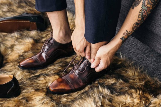 90% đặc điểm tính cách của một người đàn ông có thể đánh giá qua đôi giày: Nhìn các tỷ phú là biết!- Ảnh 3.