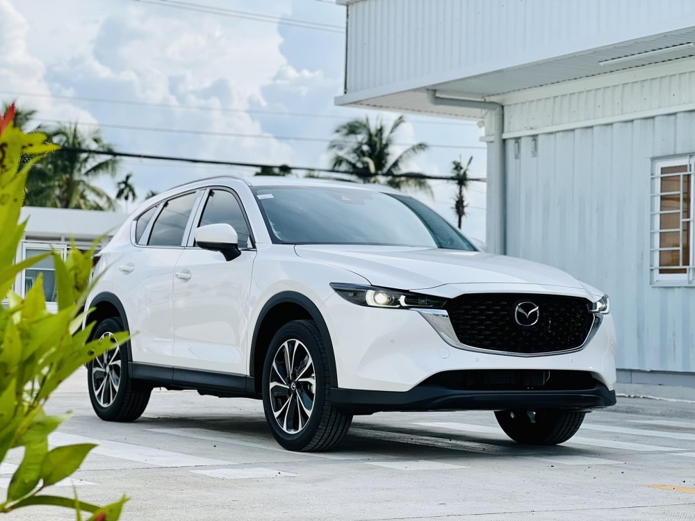 Đi ngược dòng thị trường, Mazda CX-5 tiếp tục tăng giá bán lần thứ 2 - Ảnh 1.